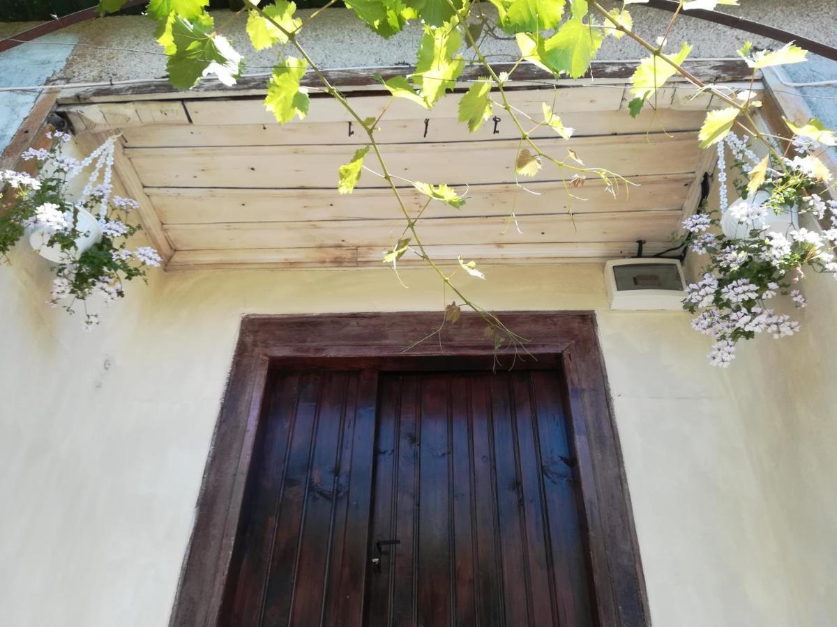 Къща Христини Hotell Kalofer Exteriör bild