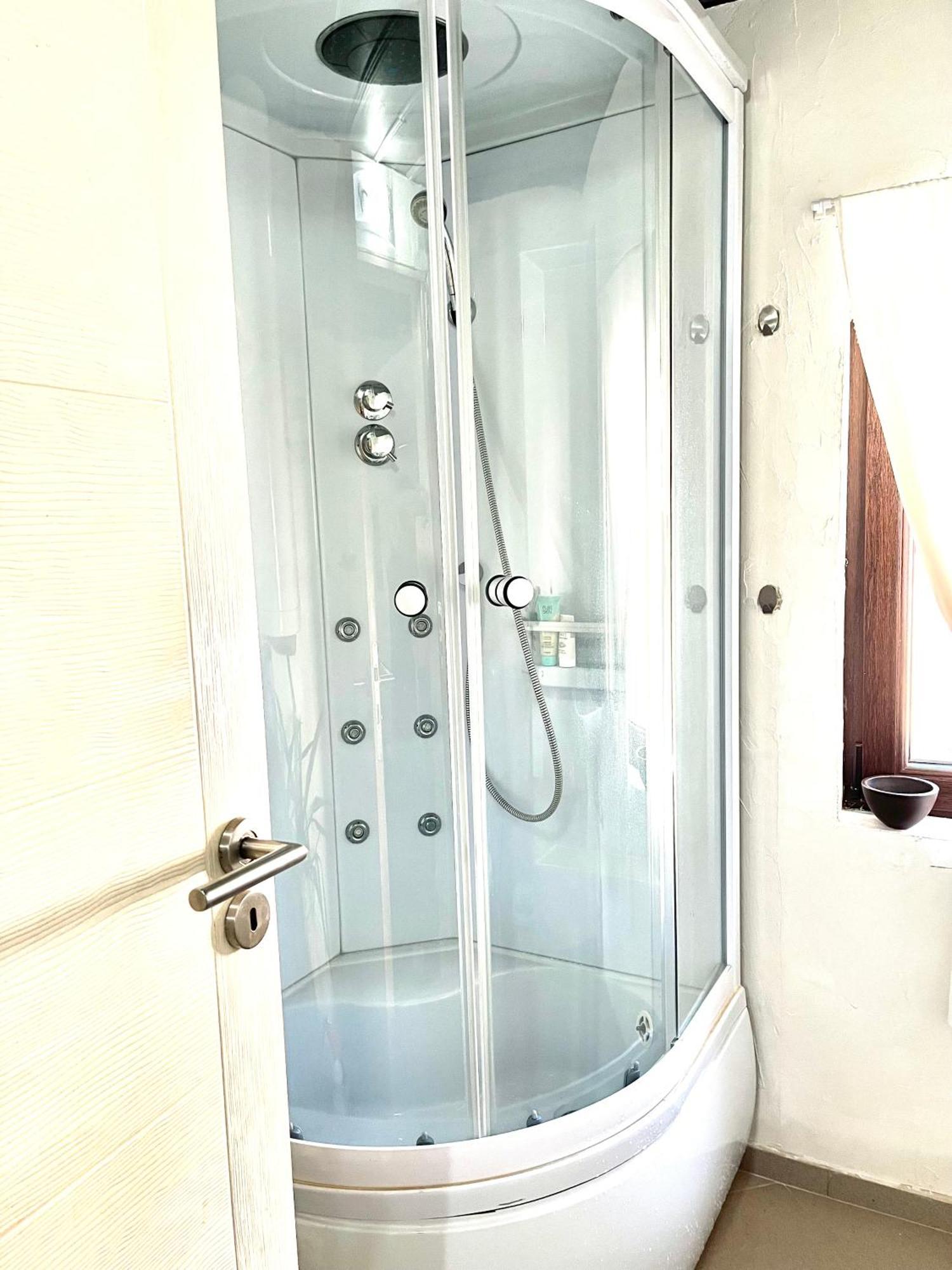 Къща Христини Hotell Kalofer Exteriör bild